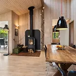 Ilsebeth - 250m From The Sea By Interhome * Knebel